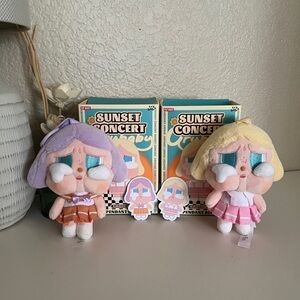 Sunset Concert Crybaby Plush Set